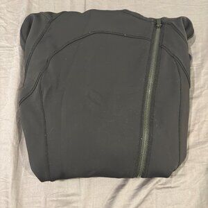 100% AUTHENTIC RARE LULULEMON ATHLETIC CROSS ZIP JACKET